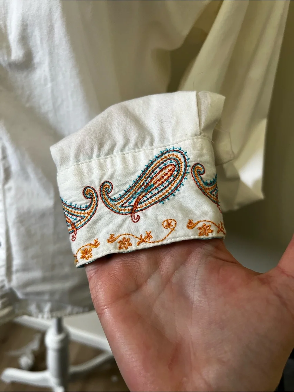 Western-Style Button-Up Blouse - Picture 5 of 13